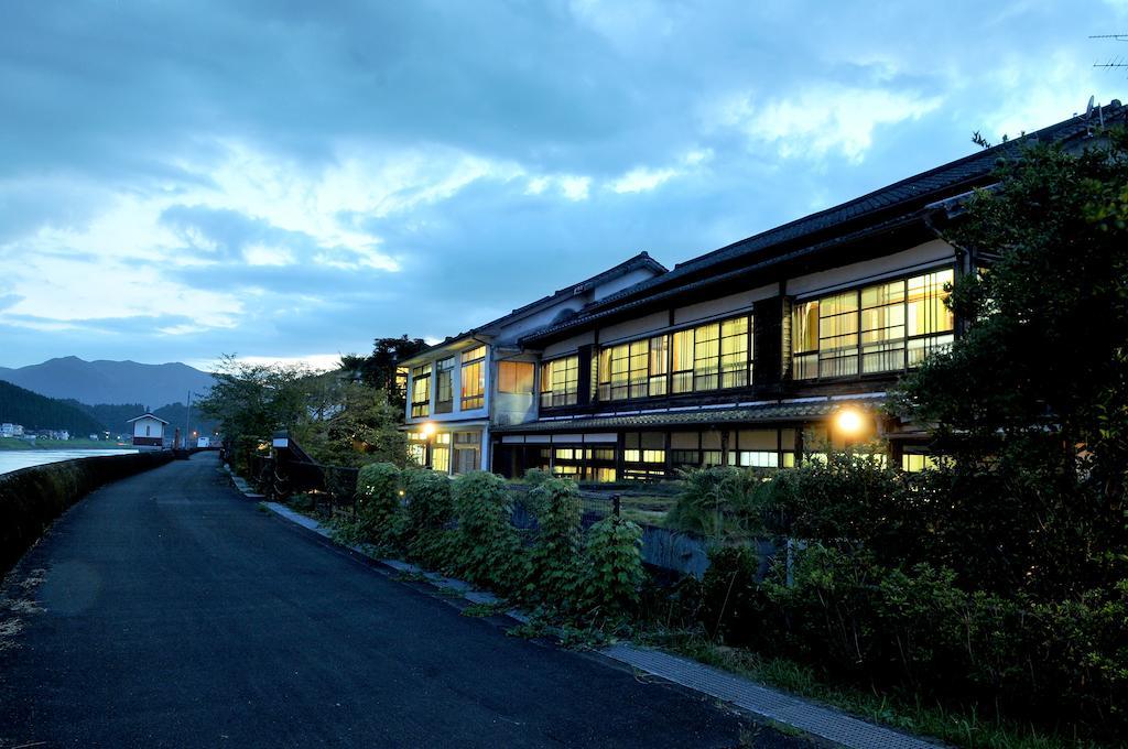 Hitoyoshi Ryokan Екстер'єр фото