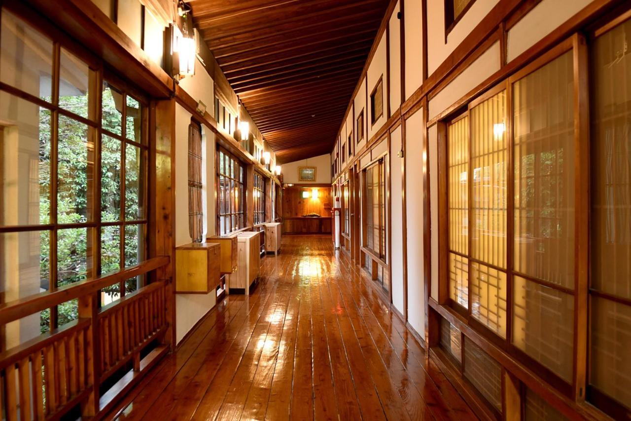 Hitoyoshi Ryokan Екстер'єр фото